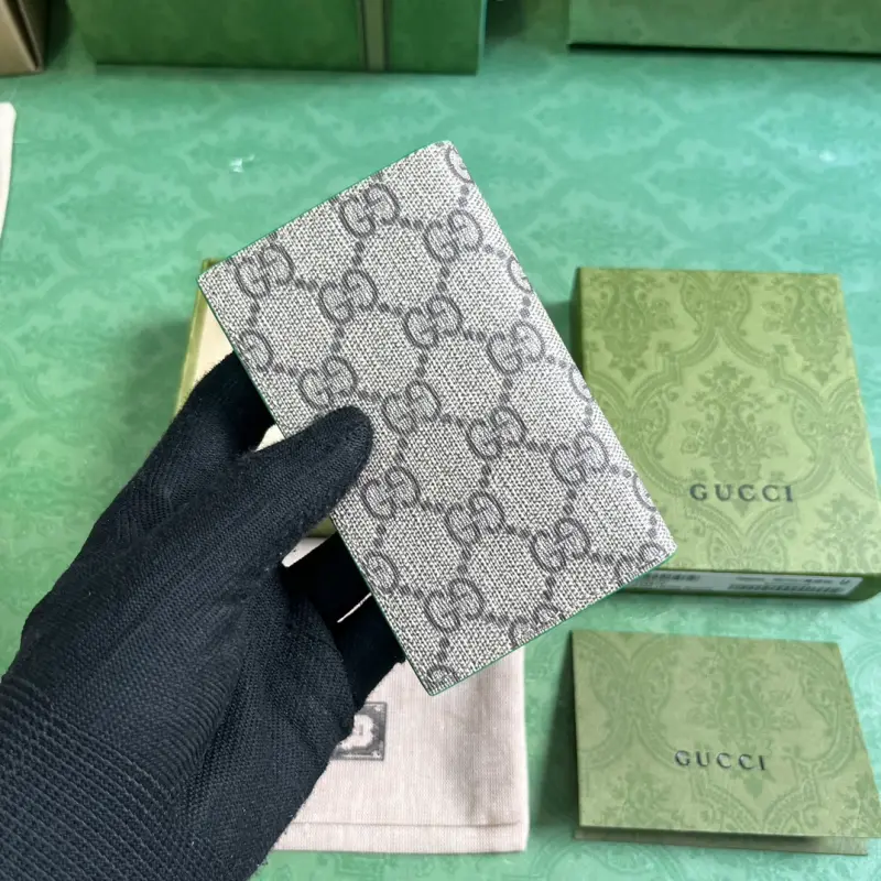 768249 CM 4 High-Quality Bags - Image 2