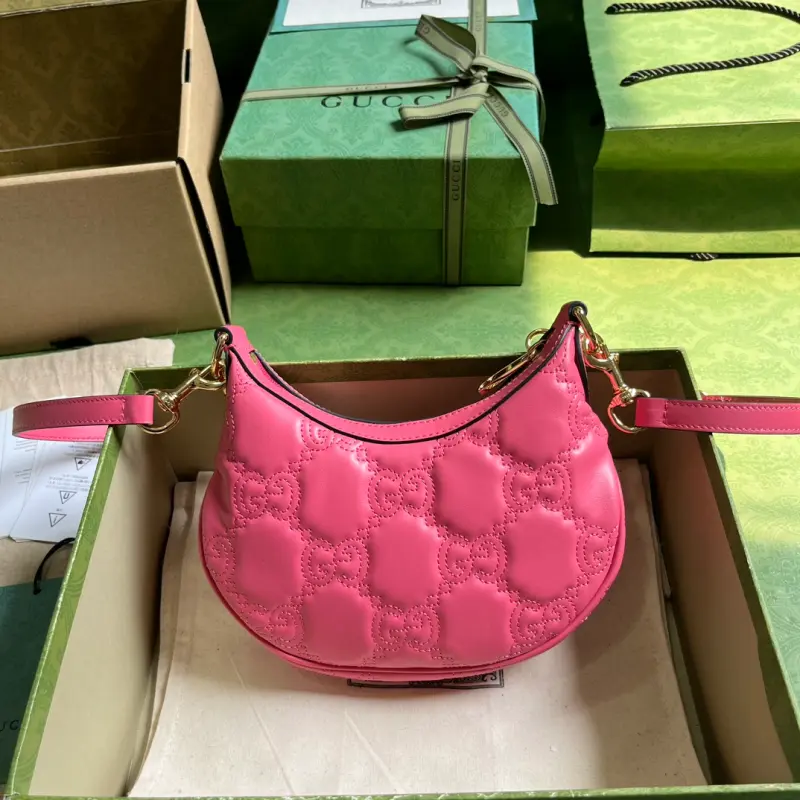 739736 CM 5 High-Quality Bags - Image 2