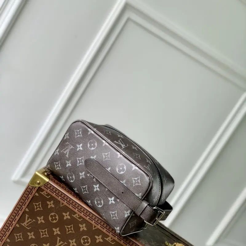 M11670 23x13x12cm High Quality Bags - Image 2