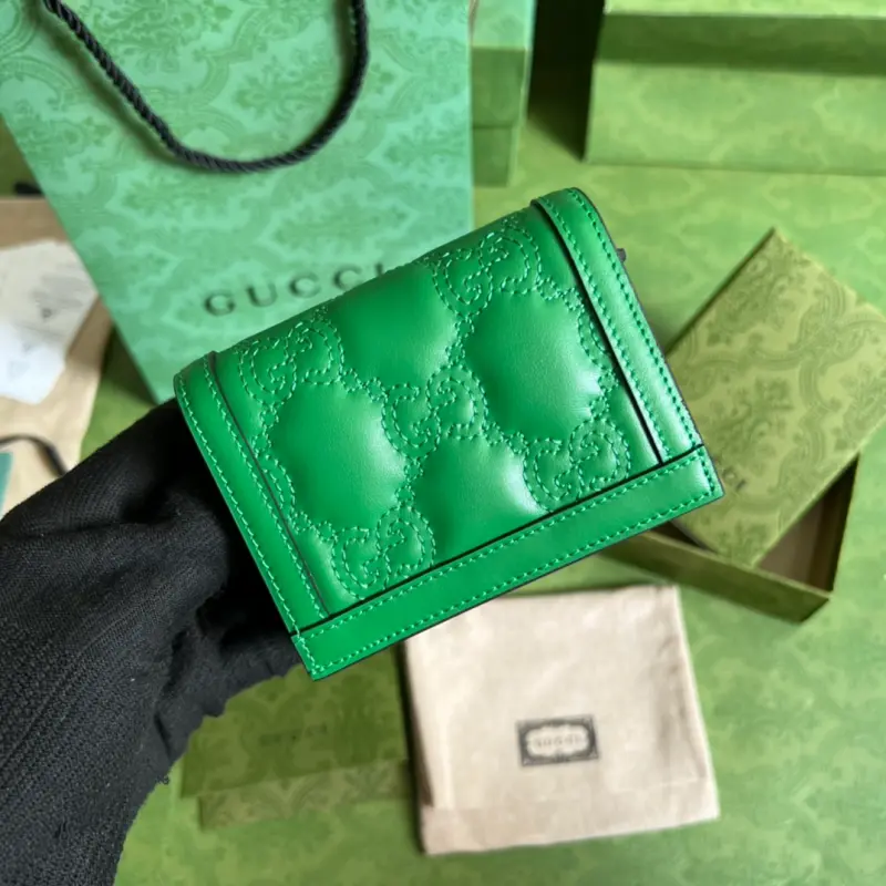 723786 CM 4 High-Quality Bags - Image 2