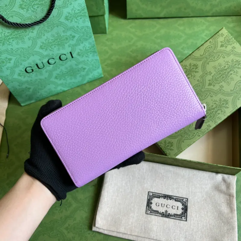 456117 CM 4 High-Quality Bags - Image 2