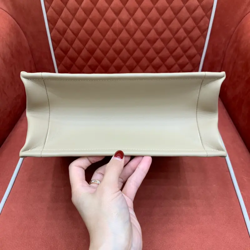 ML249 2 High Quality Bags - Image 6