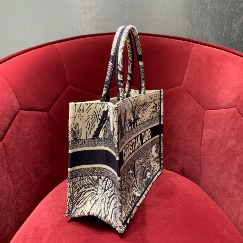 ML166 5 High Quality Bags - Image 2