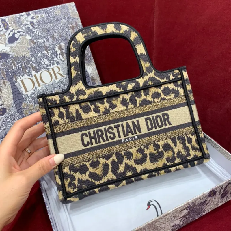 ML154 High Quality Bags - Image 2