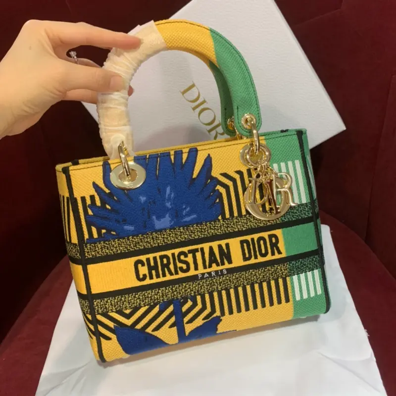 ML51 High Quality Bags - Image 2