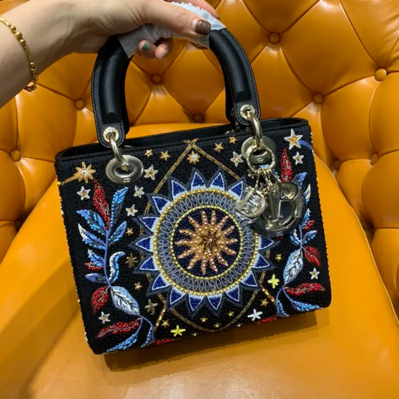 ML31 High Quality Bags - Image 3