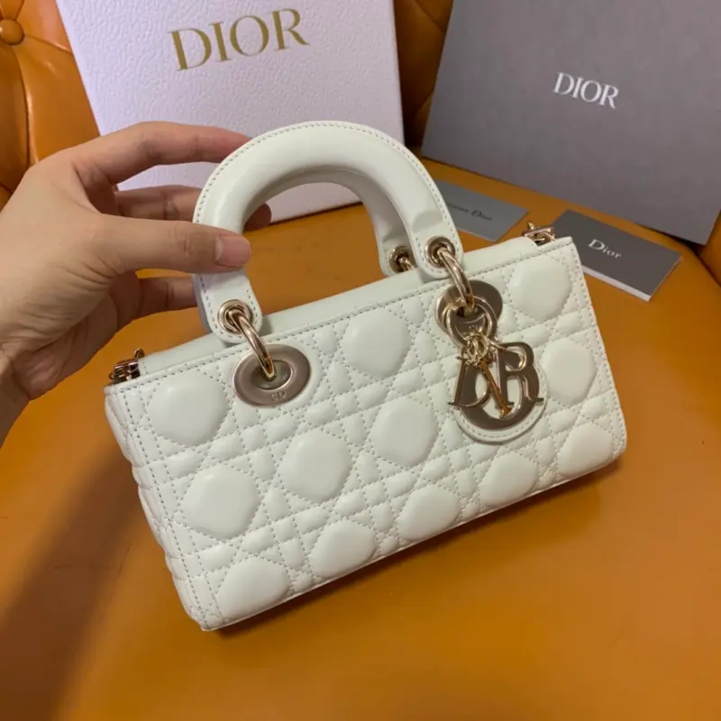 ML24 2 High Quality Bags - Image 2