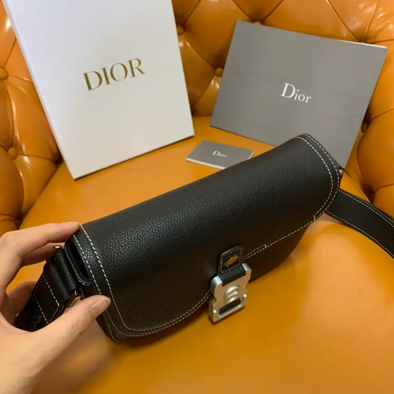 ML12 Saddle Messenger Bag 23cm 31cm High Quality Bags - Image 2