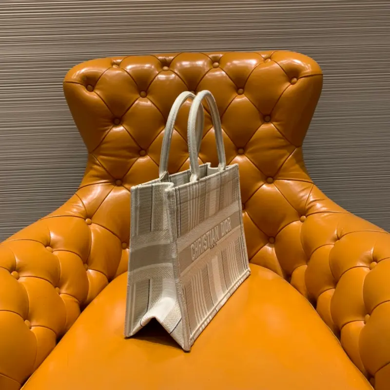 ML3 2 High Quality Bags - Image 2