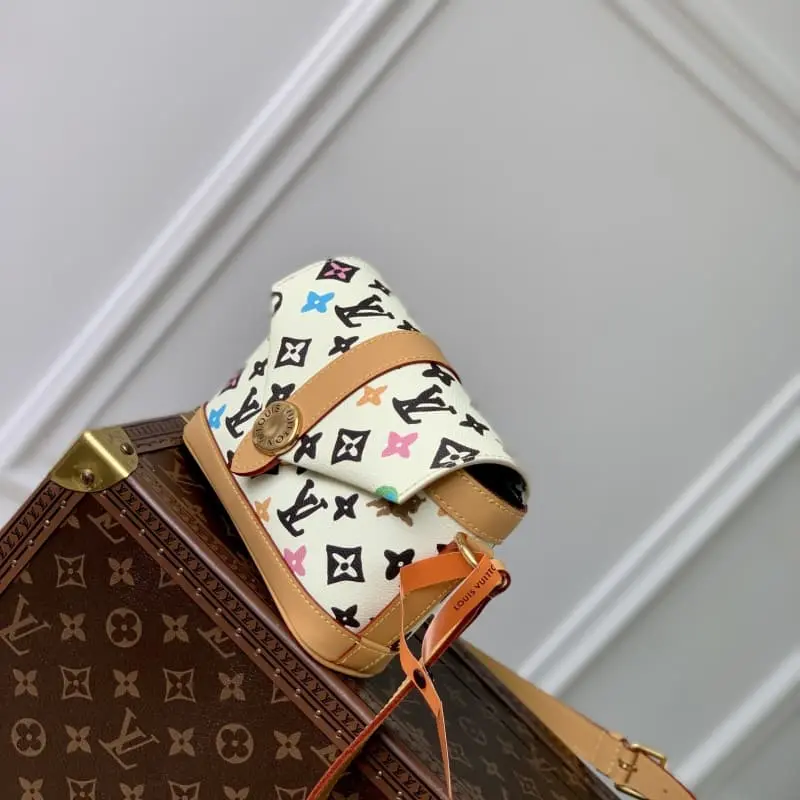 M83346 White Flower 19x12x7cm High Quality Bags - Image 2