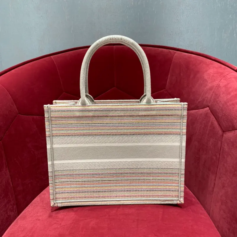 ML11 High Quality Bags - Image 3