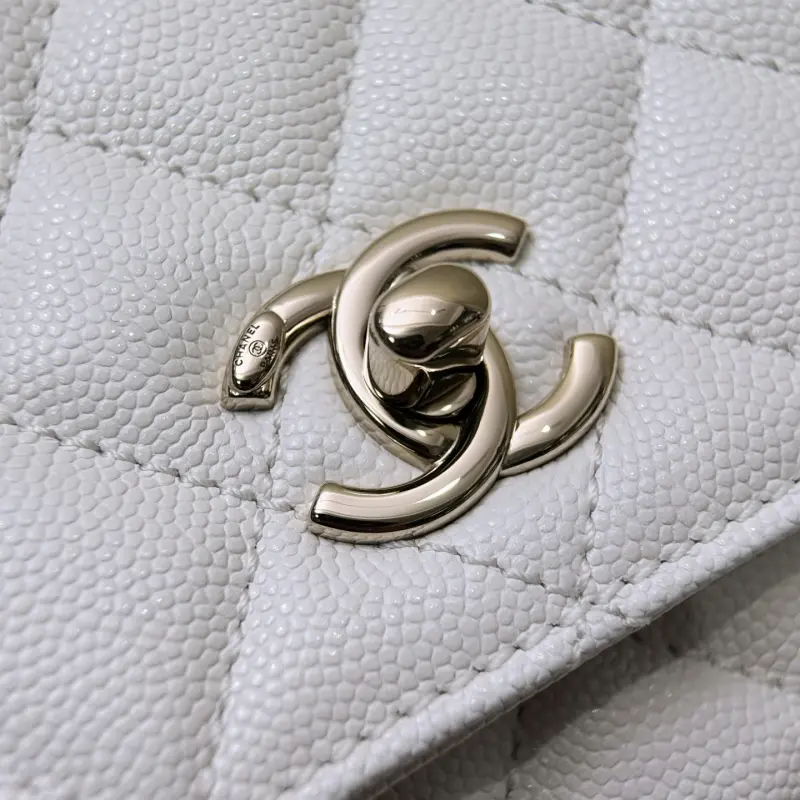 Mini White and Gold Car Edge High Quality Bags - Image 6