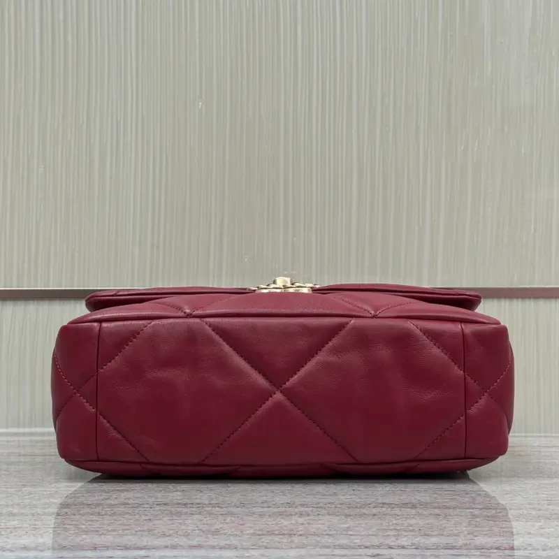 19Bag Small 26cm High Quality Bags - Image 3