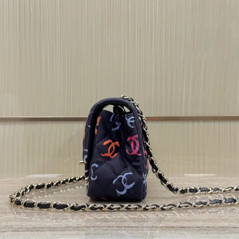 24s Graffiti cf20 High Quality Bags - Image 3