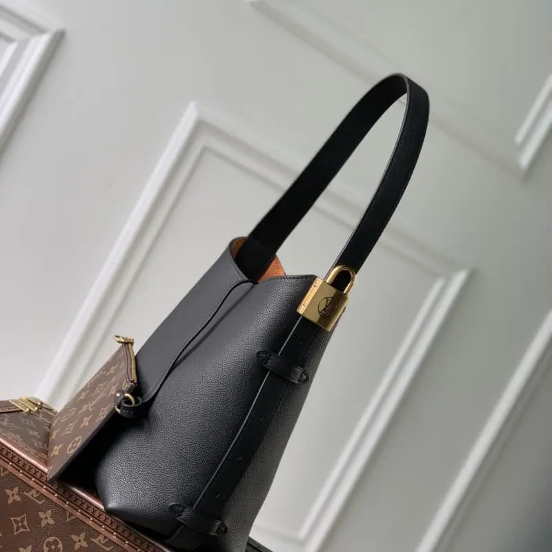 M25352 Black HH176 24x28x16cm High Quality Bags - Image 2