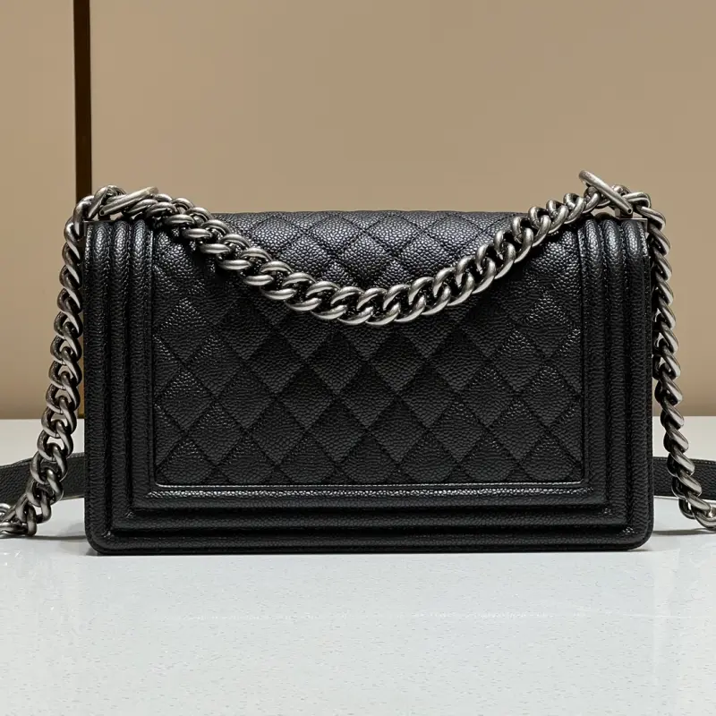 Leboy Medium 25cm Classic CM 1 High Quality Bags - Image 2