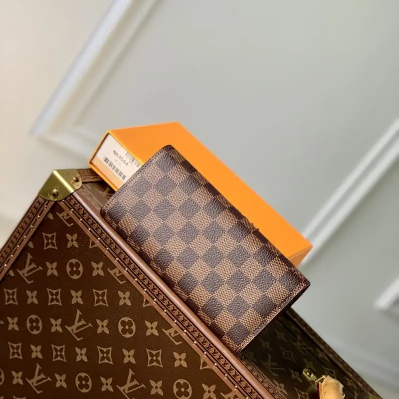 M63544 Leather buckle brown red 19x10cm High Quality Bags - Image 2