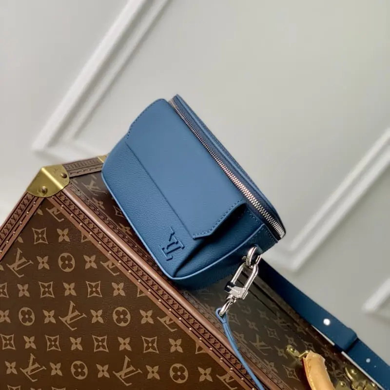 M83560 HH126 Blue 20x12x5.5cm High Quality Bags - Image 2