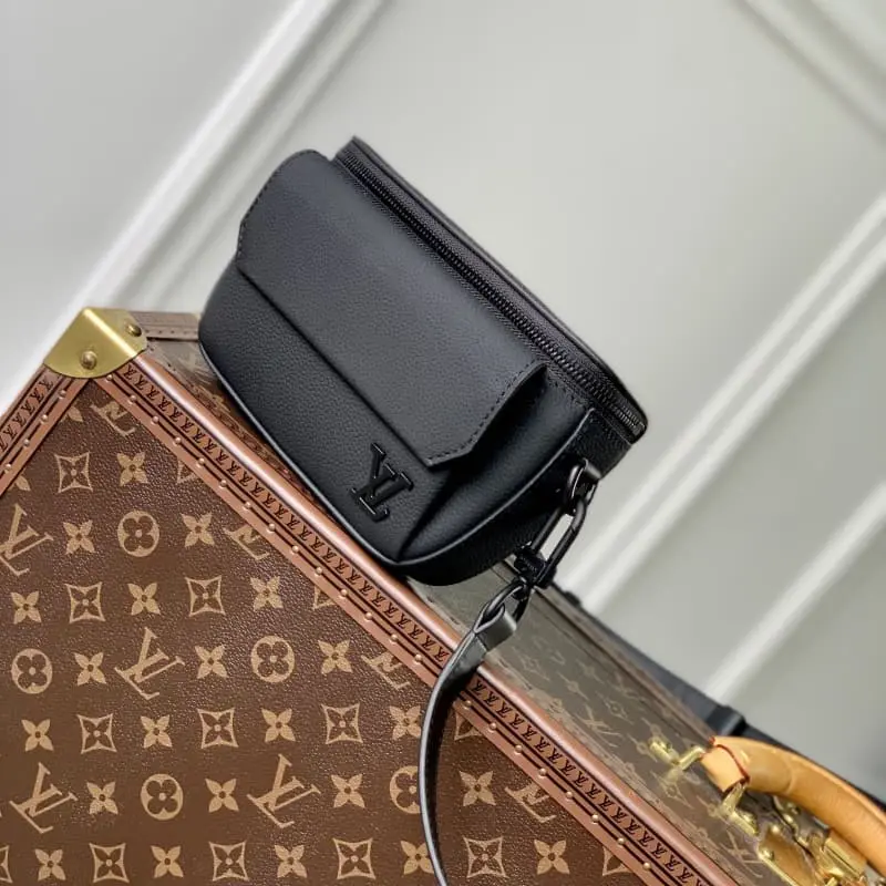 M83563 HH48 20x12x5.5cm High Quality Bags - Image 2