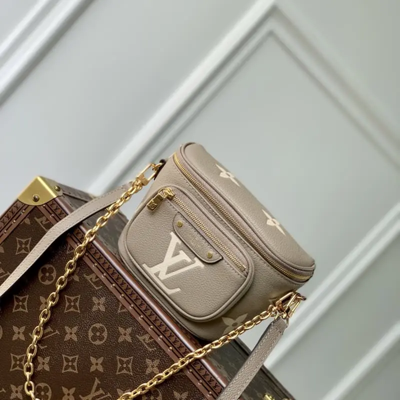 M82208 Grey silk screen 17x12x9.5cm High Quality Bags