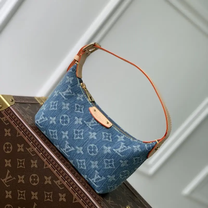 M82949 Blue 20.5x6x16cm High Quality Bags