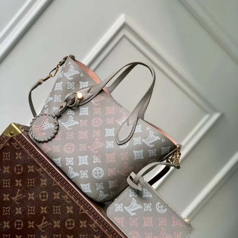 M23758 20x20x12.5cm High Quality Bags