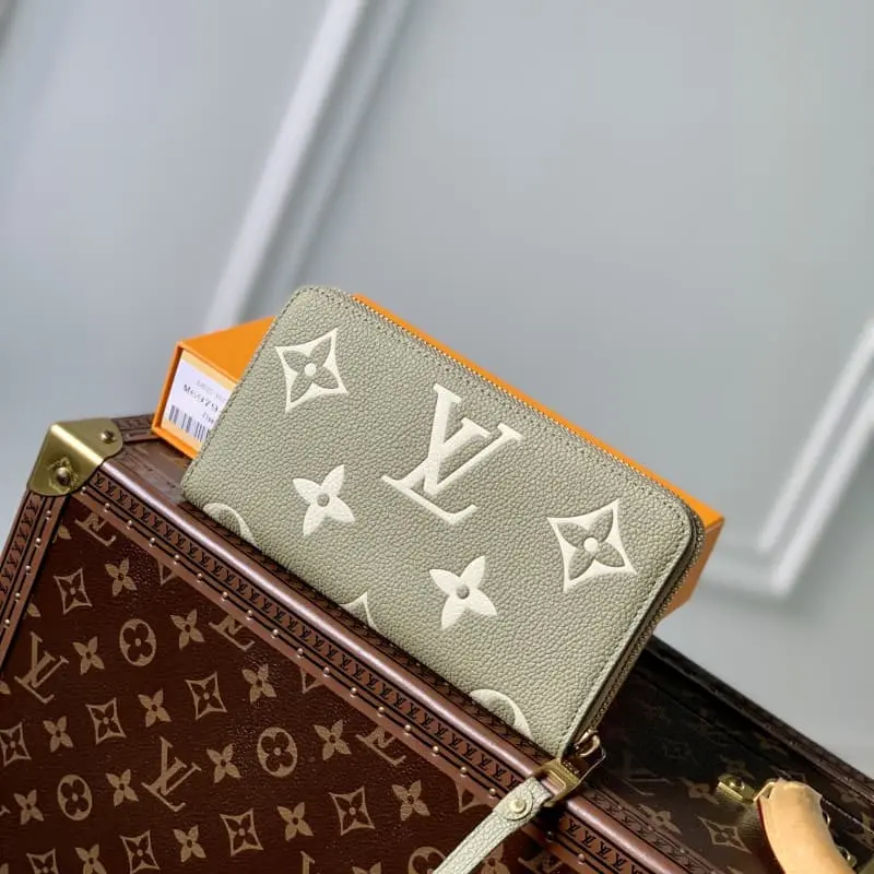 M69794 Grass Green (Silkscreen) 19.5x10.5x2.5cm High Quality Bags