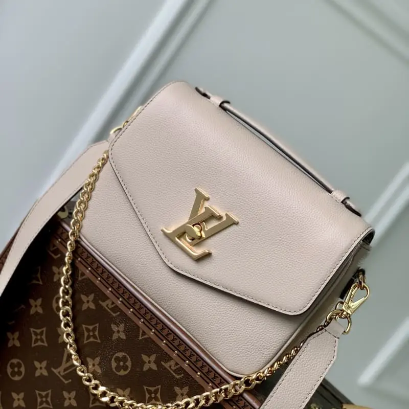 M22792 22x16x9.5cm High Quality Bags