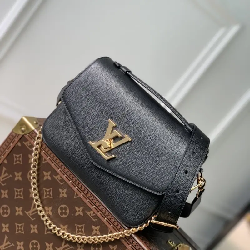 M22735 22x16x9.5cm High Quality Bags