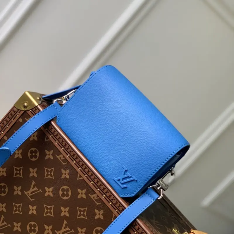 M82085 Indigo 17.3x12x7cm High Quality Bags