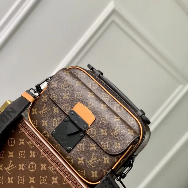 M46688 Yellow leather 22x18x8cm High Quality Bags