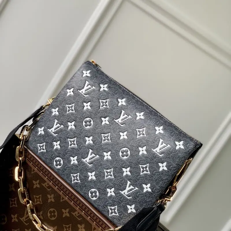 M23071 26x20x12cm High Quality Bags