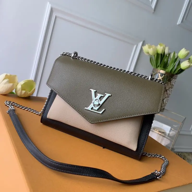 M51418 22.5x17x5.5cm High Quality Bags