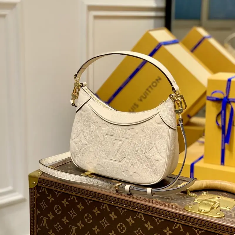 M46099 22x14x9cm High Quality Bags