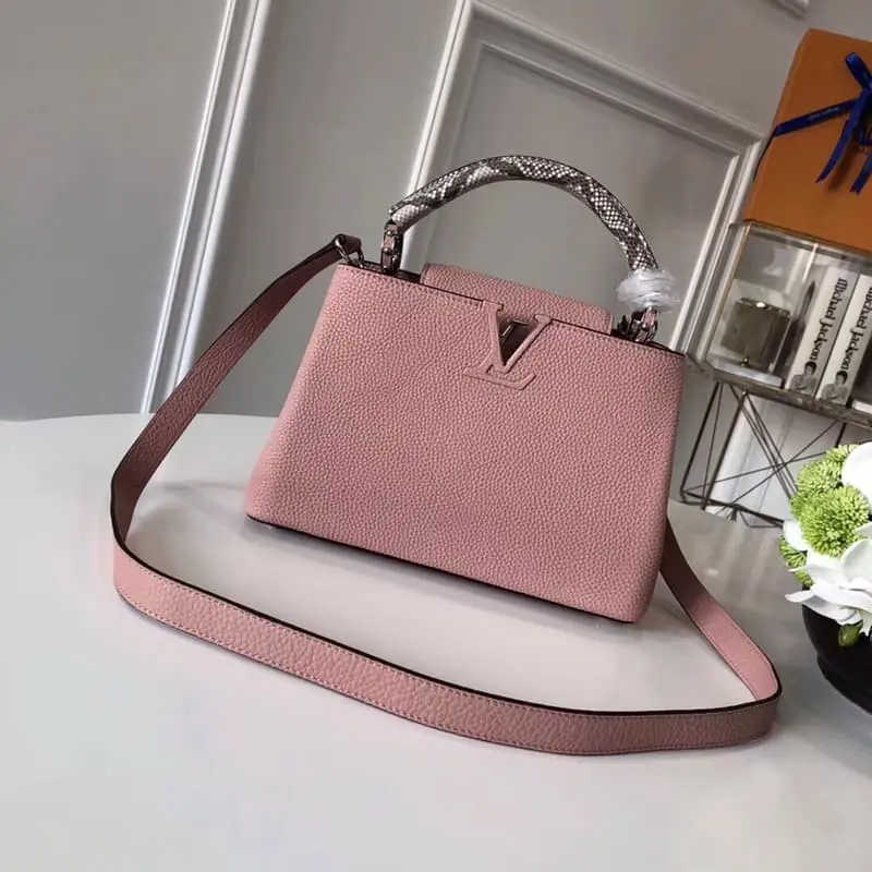 N92042 27x21x9cm High Quality Bags