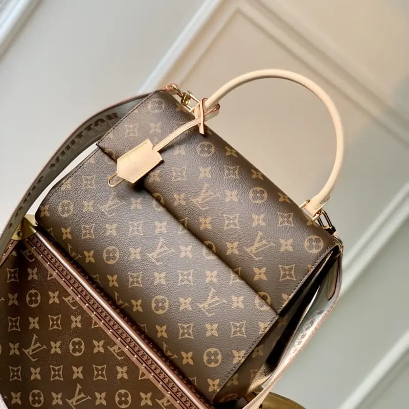 M46053 Apricot Webbing 33x23x13cm High Quality Bags