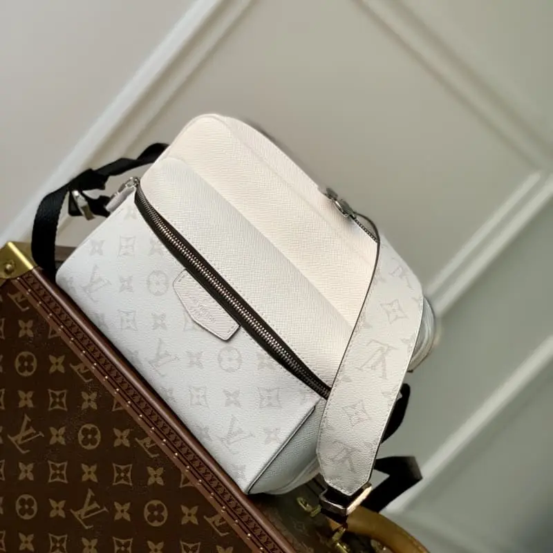 M30873 26x20x10.5cm High Quality Bags