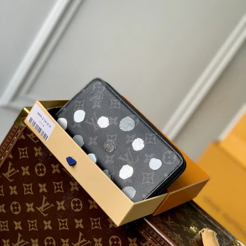 M81933. Zipper 10x20x2cm High Quality Bags