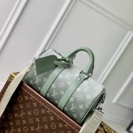 M11591 Green 25x15x11cm High Quality Bags