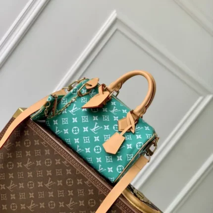 M24423 Green 25x15x15cm High Quality Bags