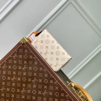 M83093 White Flower 19x10cm High Quality Bags