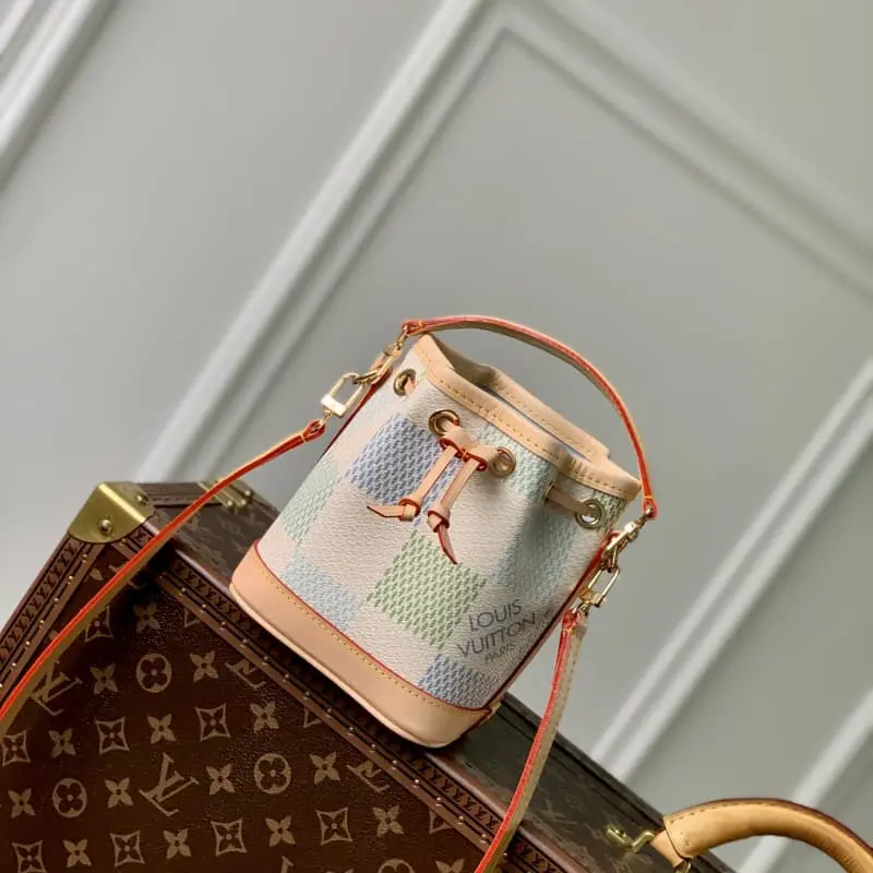 N40640 Blue Grid 13x16x10cm High Quality Bags