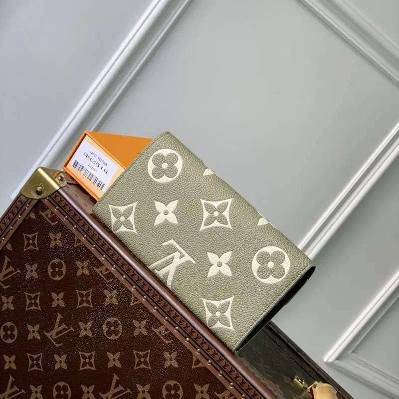 M82516 Grass Green (Silk Screen) 19x10.5x2cm High Quality Bags