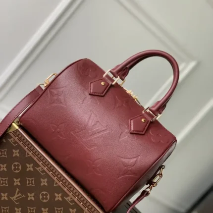 M59273 Burgundy 25x19x15cm High Quality Bags