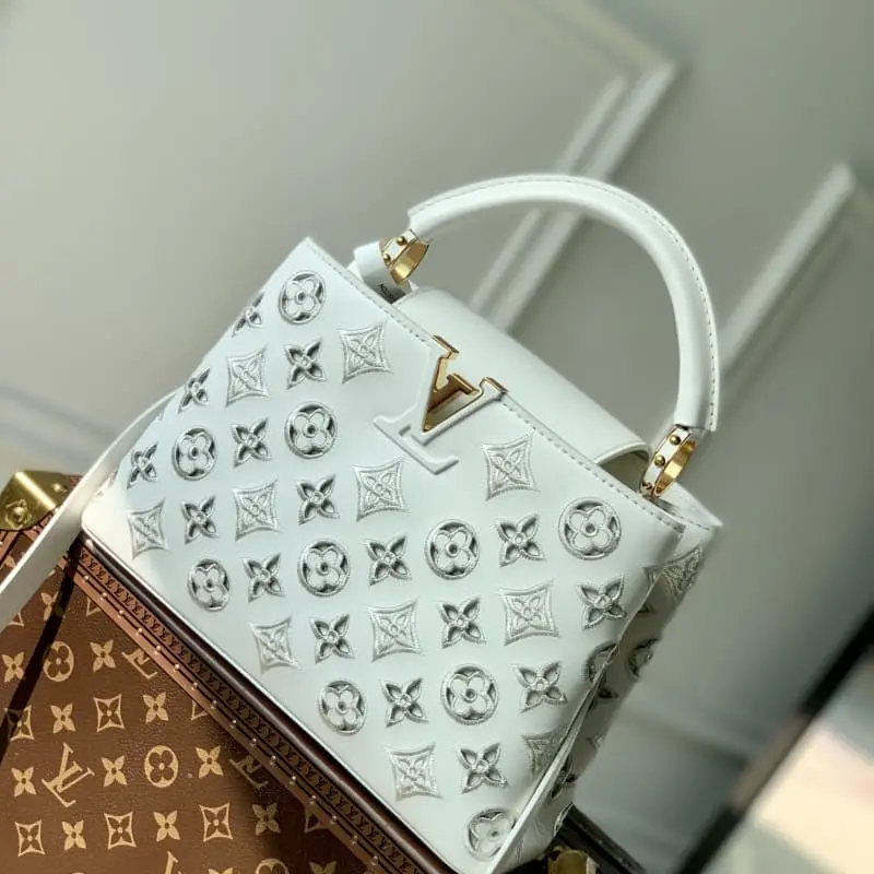M22863 Embroidery White 27x18x9cm High Quality Bags