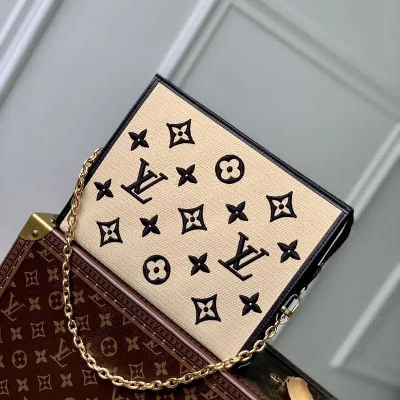 M82521 25x20x5.5cm High Quality Bags