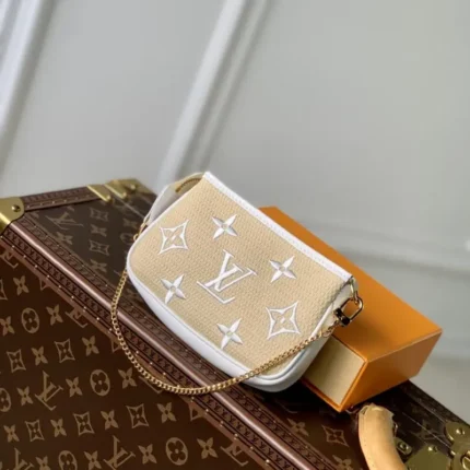 M82472 White 15.5x10.5x4cm High Quality Bags