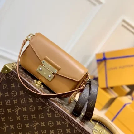 M20396 24x15x6cm High Quality Bags