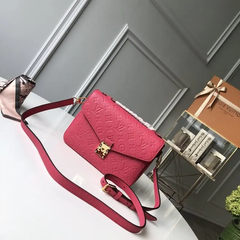 M41487 Rose Red 25x19x9cm High Quality Bags