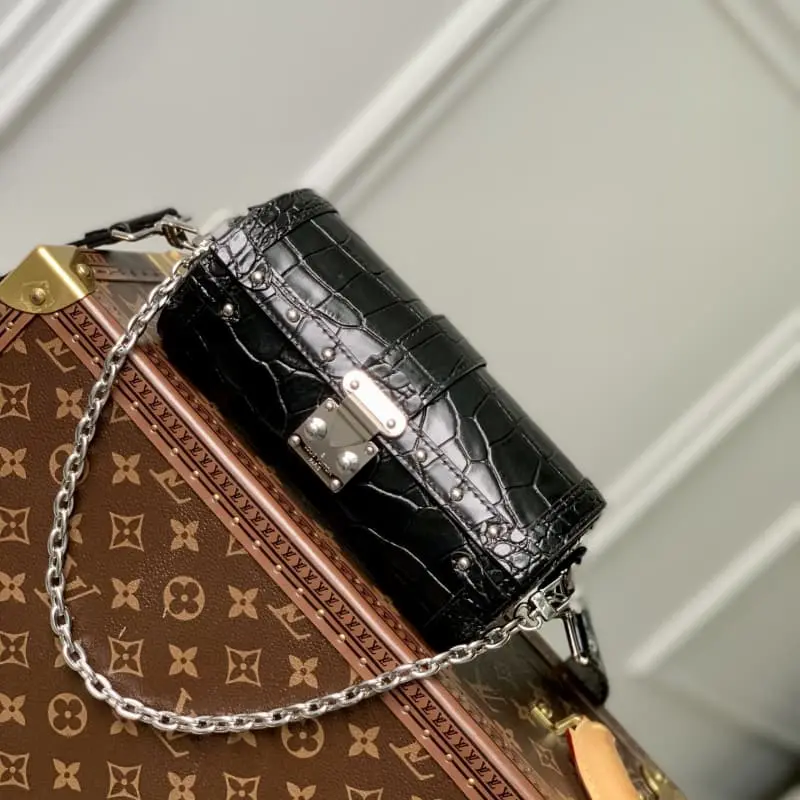 M57835 19x9x9cm High Quality Bags